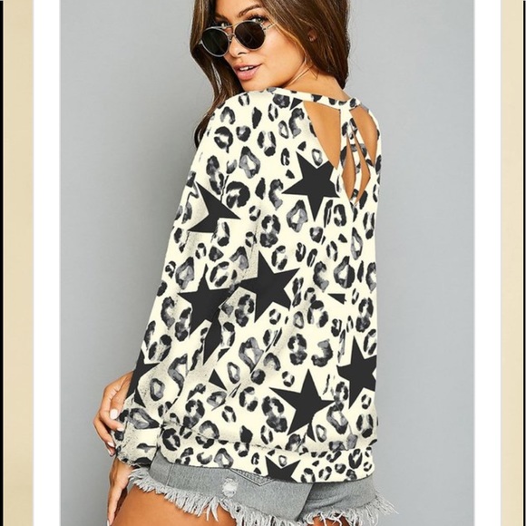 Peach Love California Tops - 🌟SALE🌟Leopard Star Top
